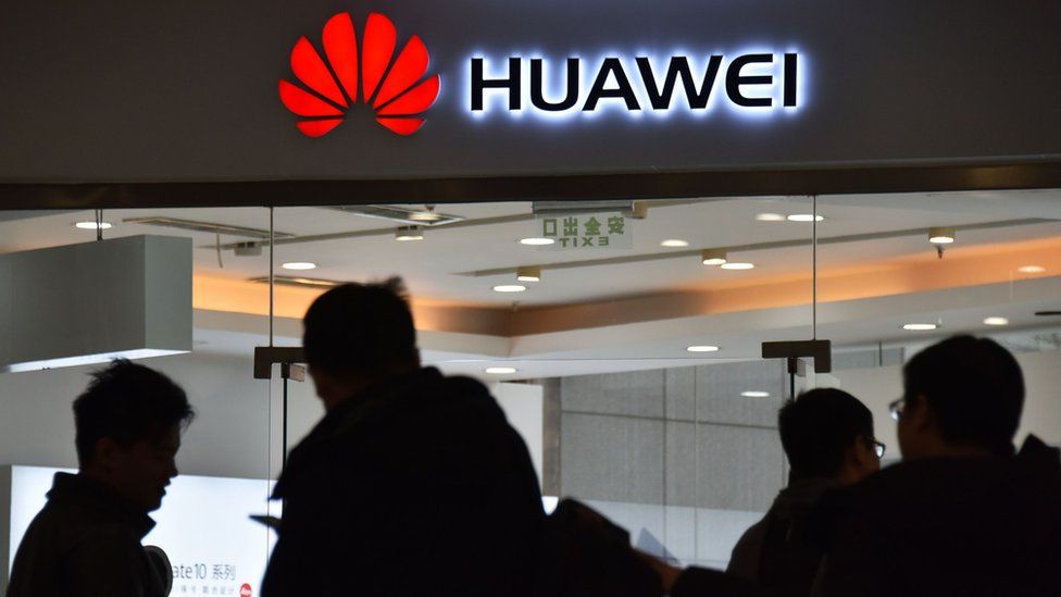 You are currently viewing Un nou scandal între SUA și China: Huawei, spion pe lângă bazele militare americane