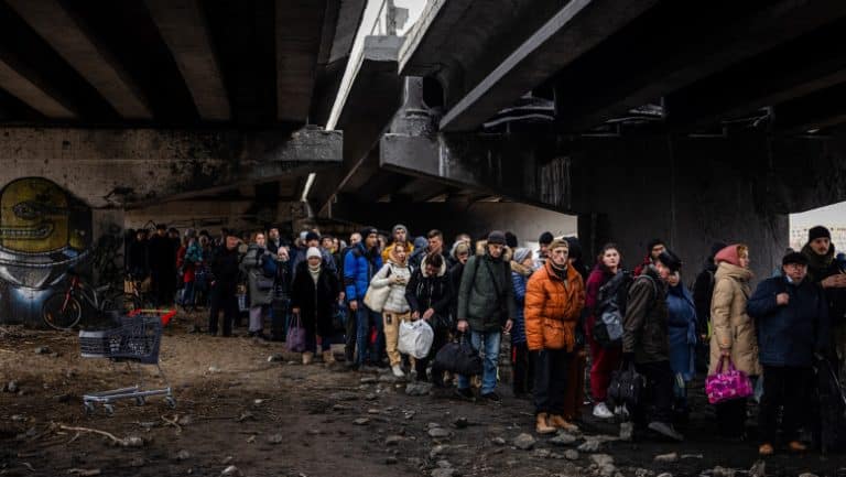 Read more about the article Ucraina vrea să evacueze 750.000 de civili din calea războiului
