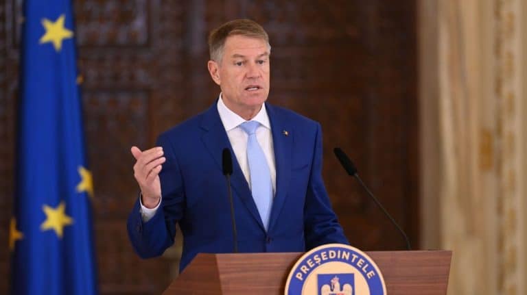 Read more about the article Un senator USR îl pune la punct pe Klaus Iohannis: ‘Trebuie să fie recunoscut eșecul prezidențial legat de România Educată’