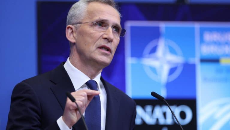 Read more about the article NATO confirmă: „Războiul din Ucraina va continua și în 2023. Plan de ajutor pentru Ucraina pe zece ani”